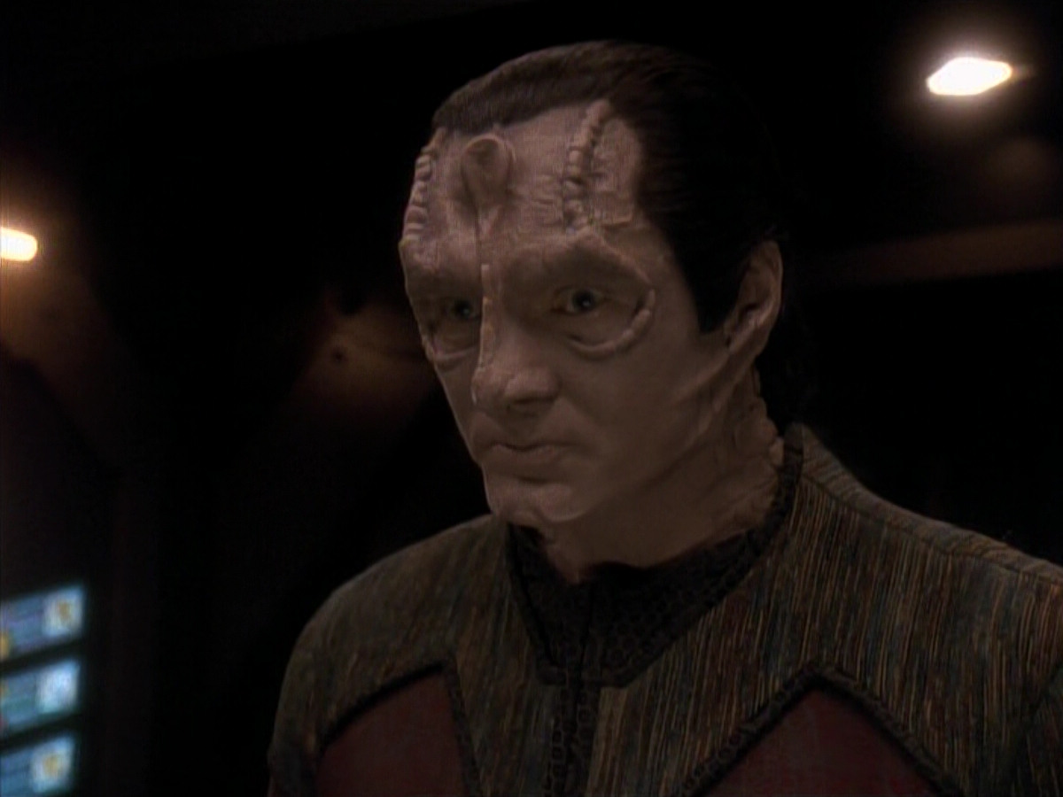 extant_StarTrek_DS9_3x18-DistantVoices_00954.jpg