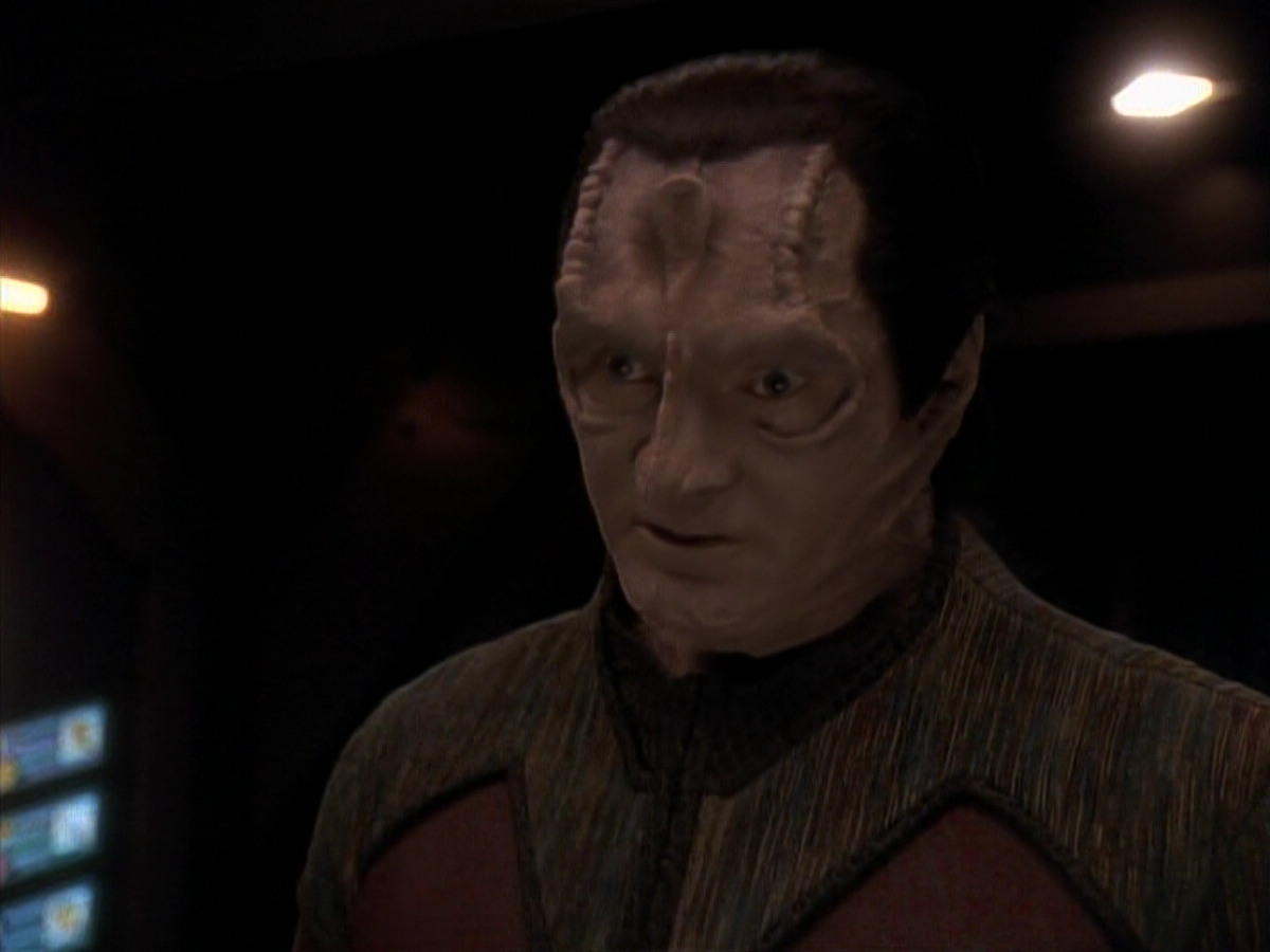 extant_StarTrek_DS9_3x18-DistantVoices_00961.jpg
