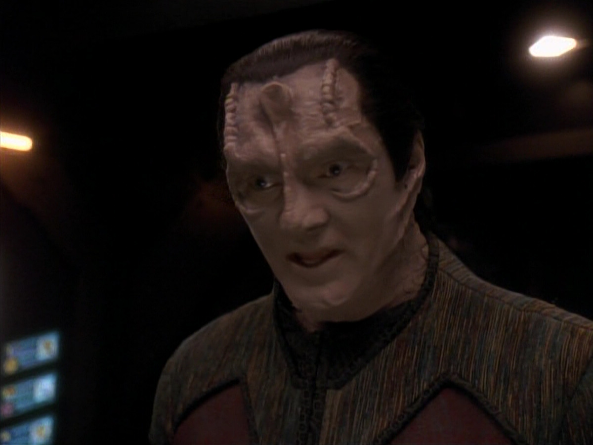 extant_StarTrek_DS9_3x18-DistantVoices_00966.jpg