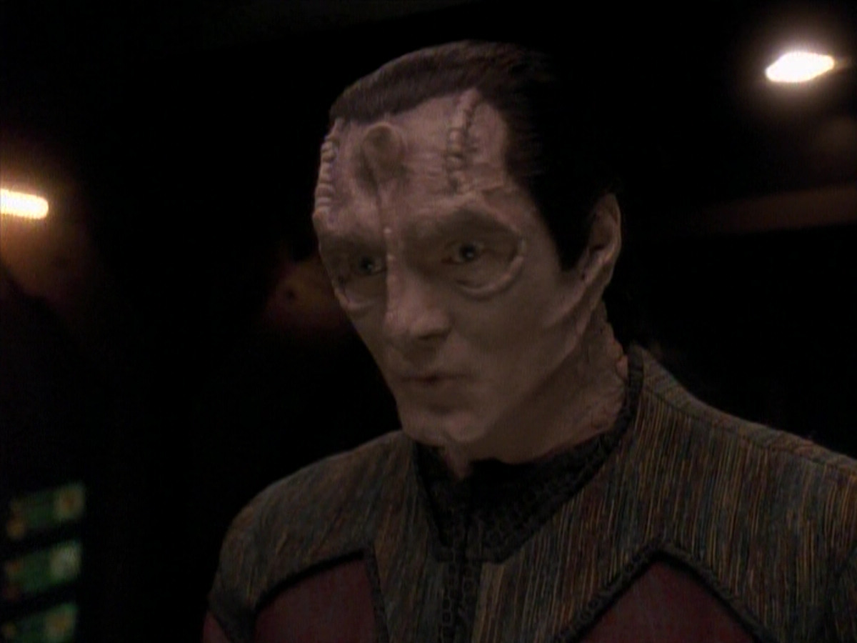 extant_StarTrek_DS9_3x18-DistantVoices_00967.jpg