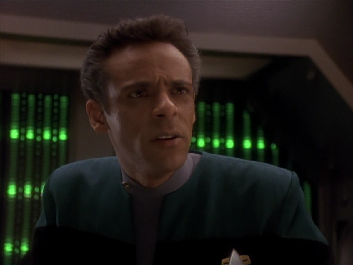 extant_StarTrek_DS9_3x18-DistantVoices_00970.jpg