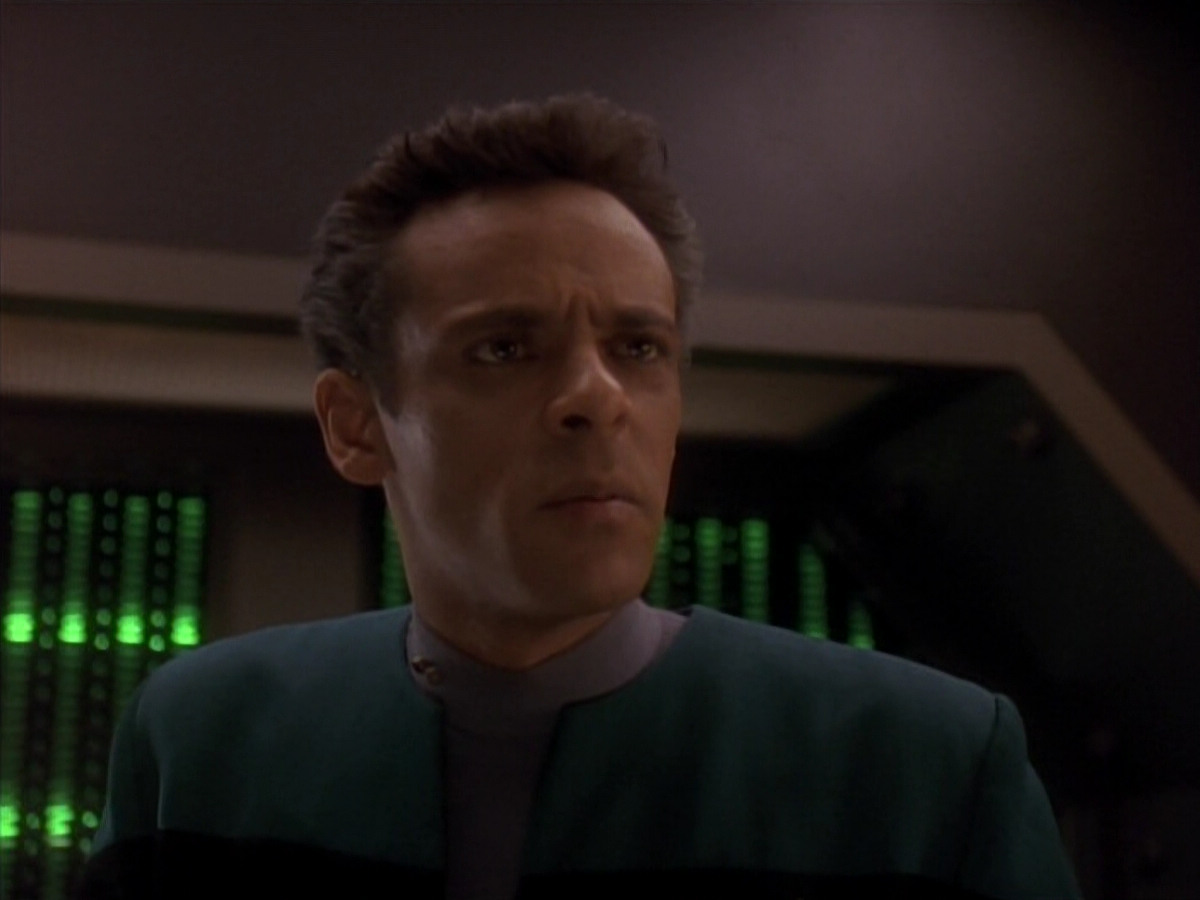 extant_StarTrek_DS9_3x18-DistantVoices_00972.jpg