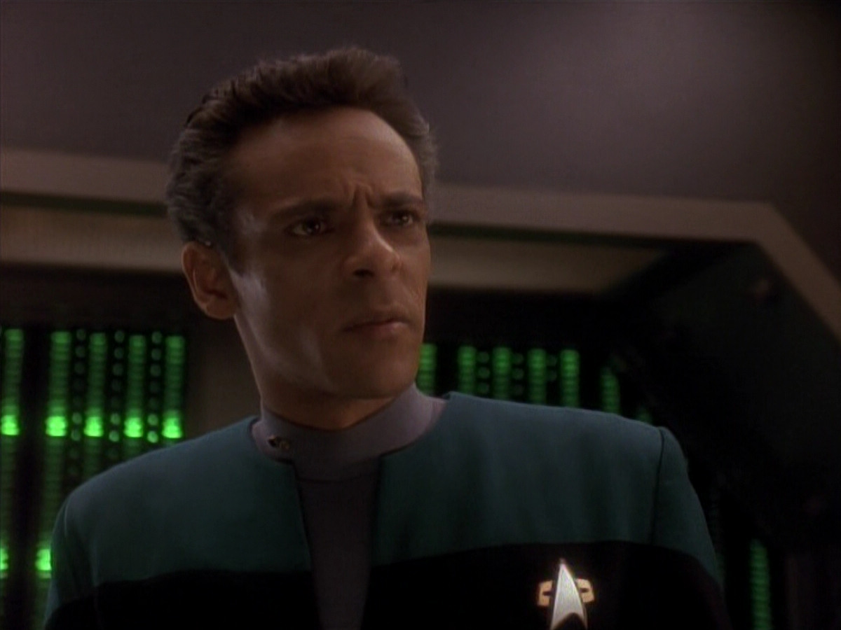 extant_StarTrek_DS9_3x18-DistantVoices_00976.jpg