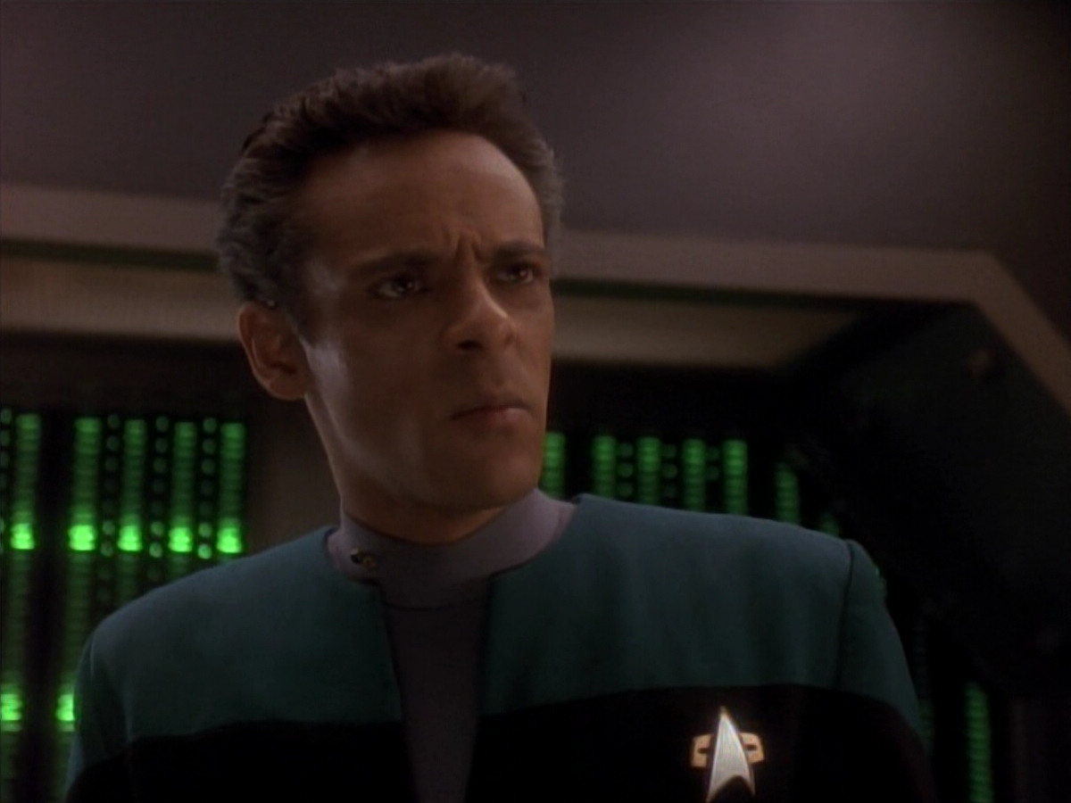 extant_StarTrek_DS9_3x18-DistantVoices_00977.jpg