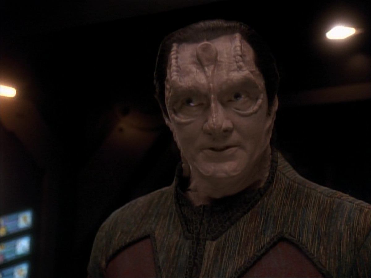 extant_StarTrek_DS9_3x18-DistantVoices_00984.jpg
