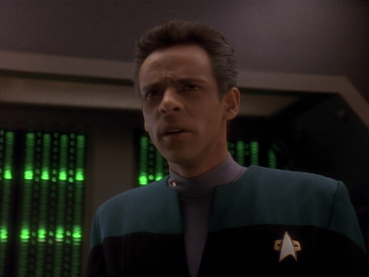 extant_StarTrek_DS9_3x18-DistantVoices_00999.jpg