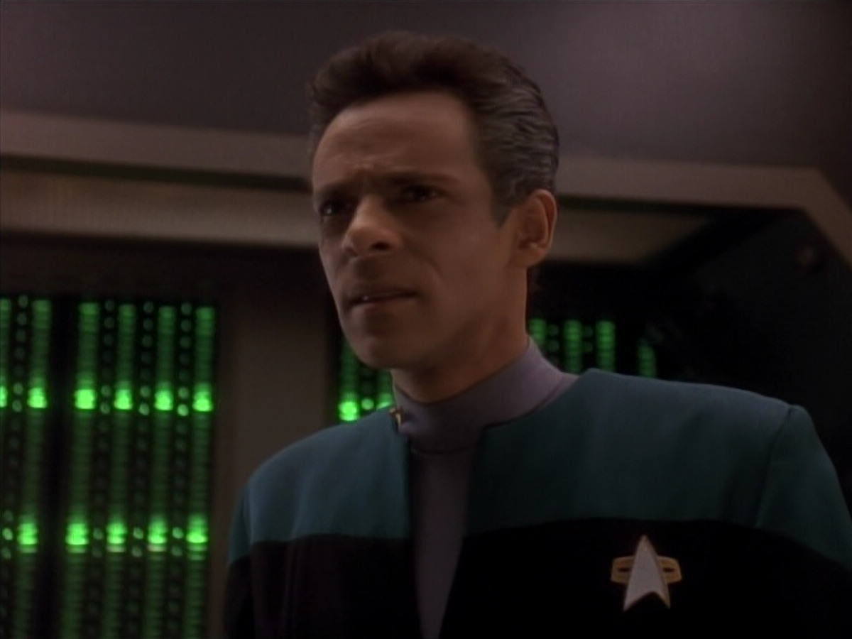extant_StarTrek_DS9_3x18-DistantVoices_01007.jpg