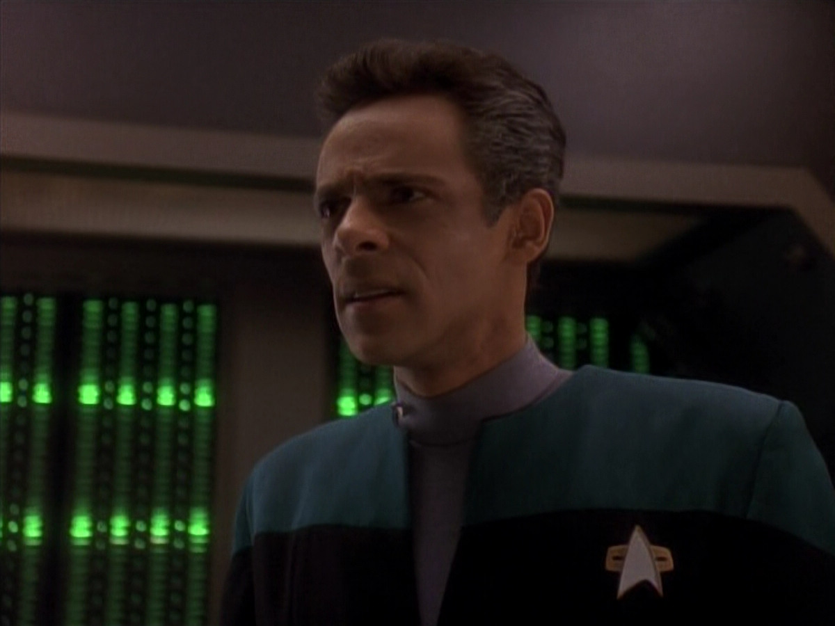 extant_StarTrek_DS9_3x18-DistantVoices_01009.jpg