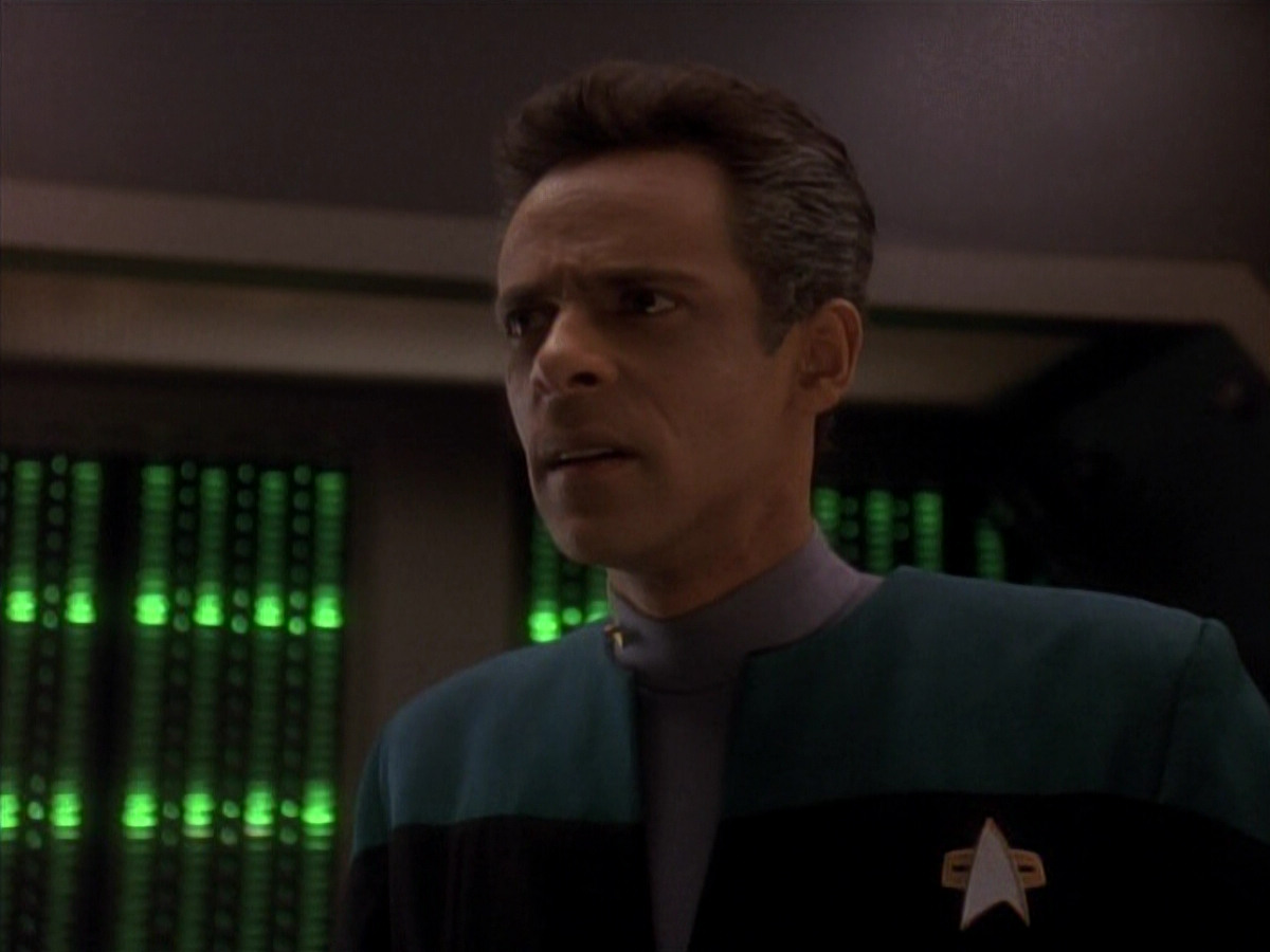 extant_StarTrek_DS9_3x18-DistantVoices_01016.jpg
