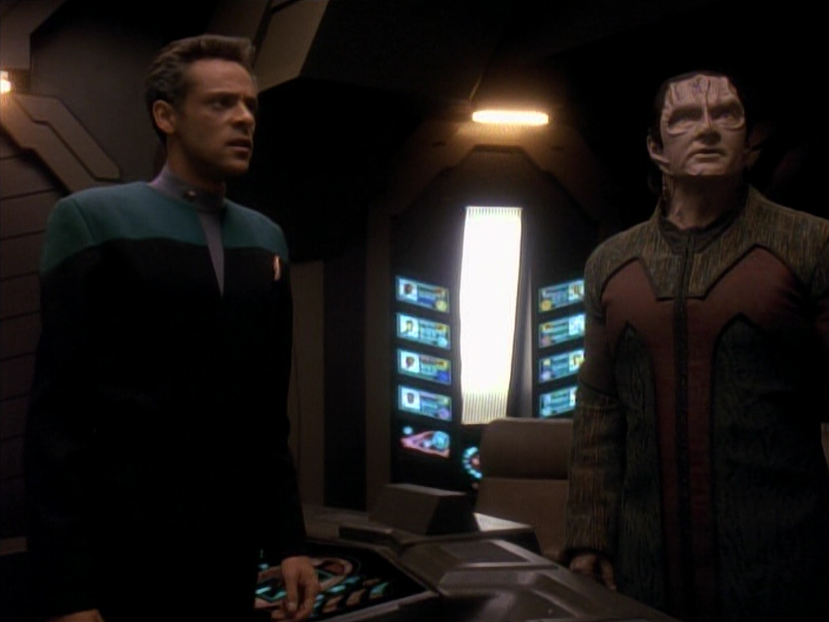 extant_StarTrek_DS9_3x18-DistantVoices_01019.jpg