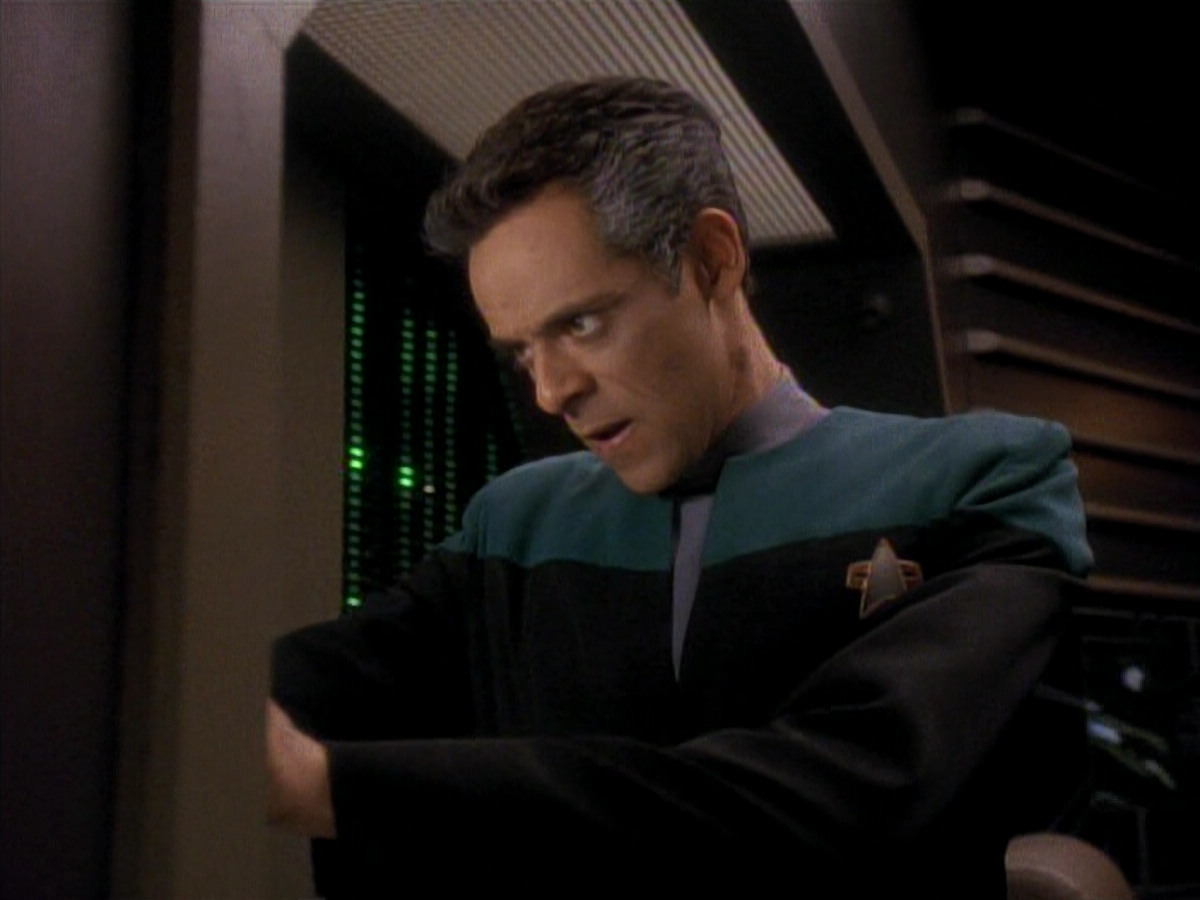 extant_StarTrek_DS9_3x18-DistantVoices_01045.jpg