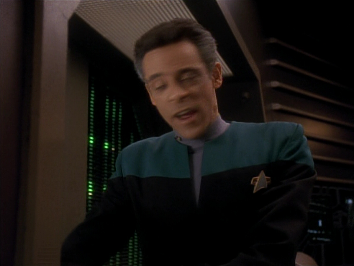 extant_StarTrek_DS9_3x18-DistantVoices_01050.jpg