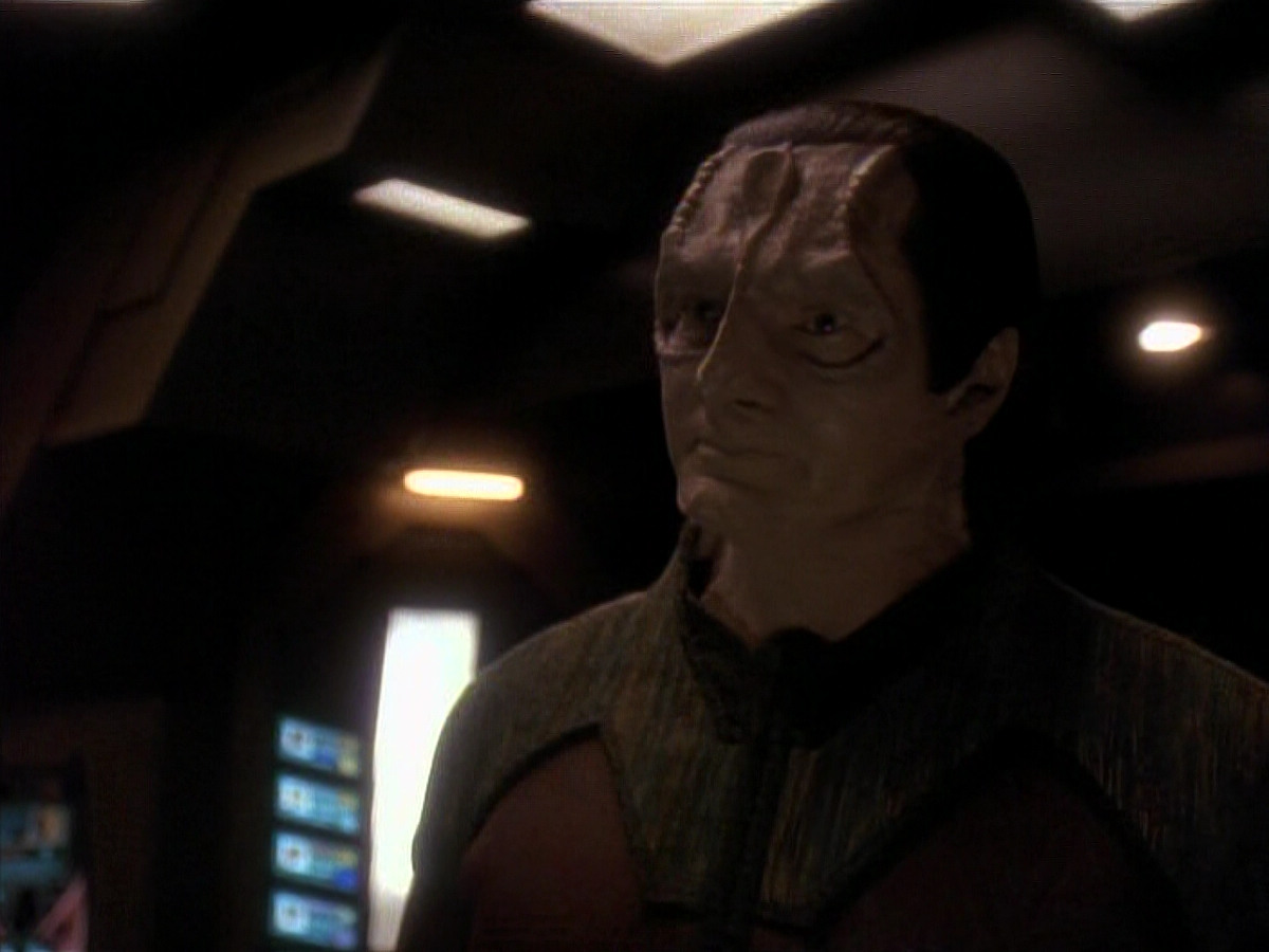 extant_StarTrek_DS9_3x18-DistantVoices_01053.jpg