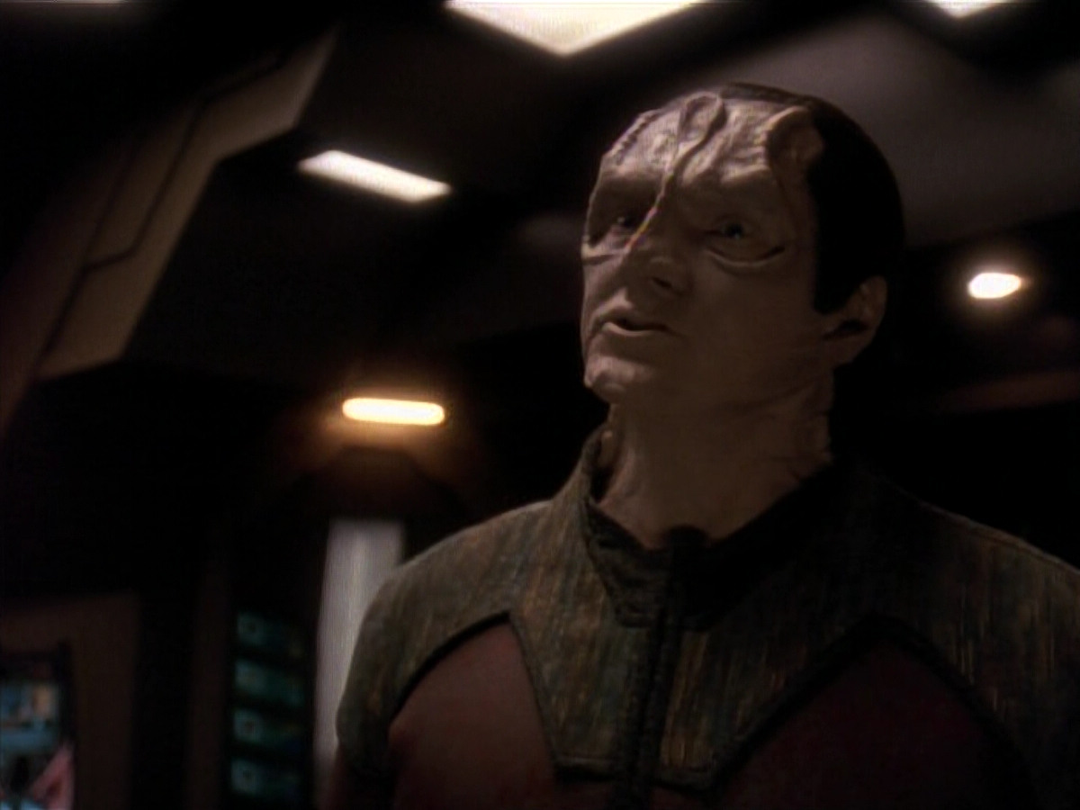 extant_StarTrek_DS9_3x18-DistantVoices_01054.jpg