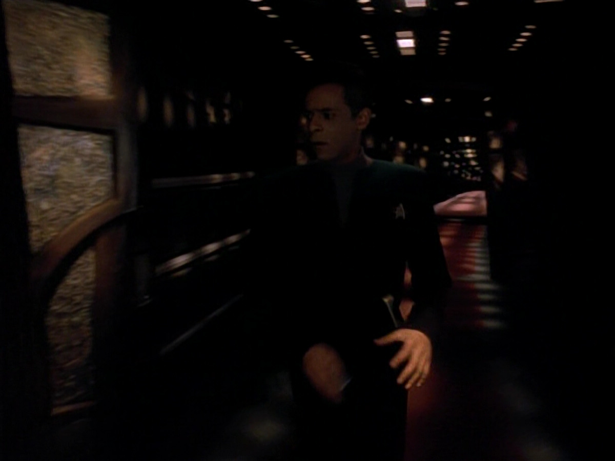 extant_StarTrek_DS9_3x18-DistantVoices_01082.jpg