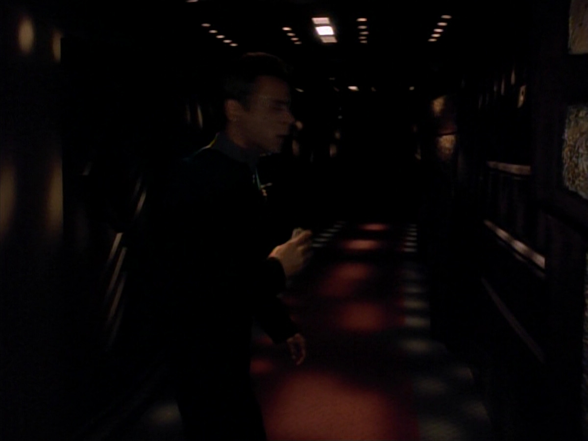 extant_StarTrek_DS9_3x18-DistantVoices_01108.jpg