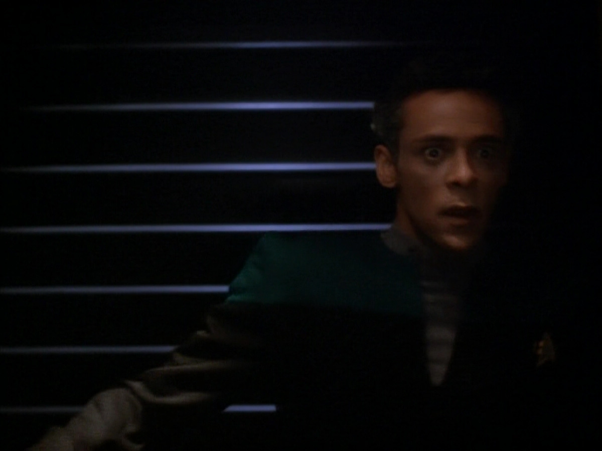 extant_StarTrek_DS9_3x18-DistantVoices_01125.jpg