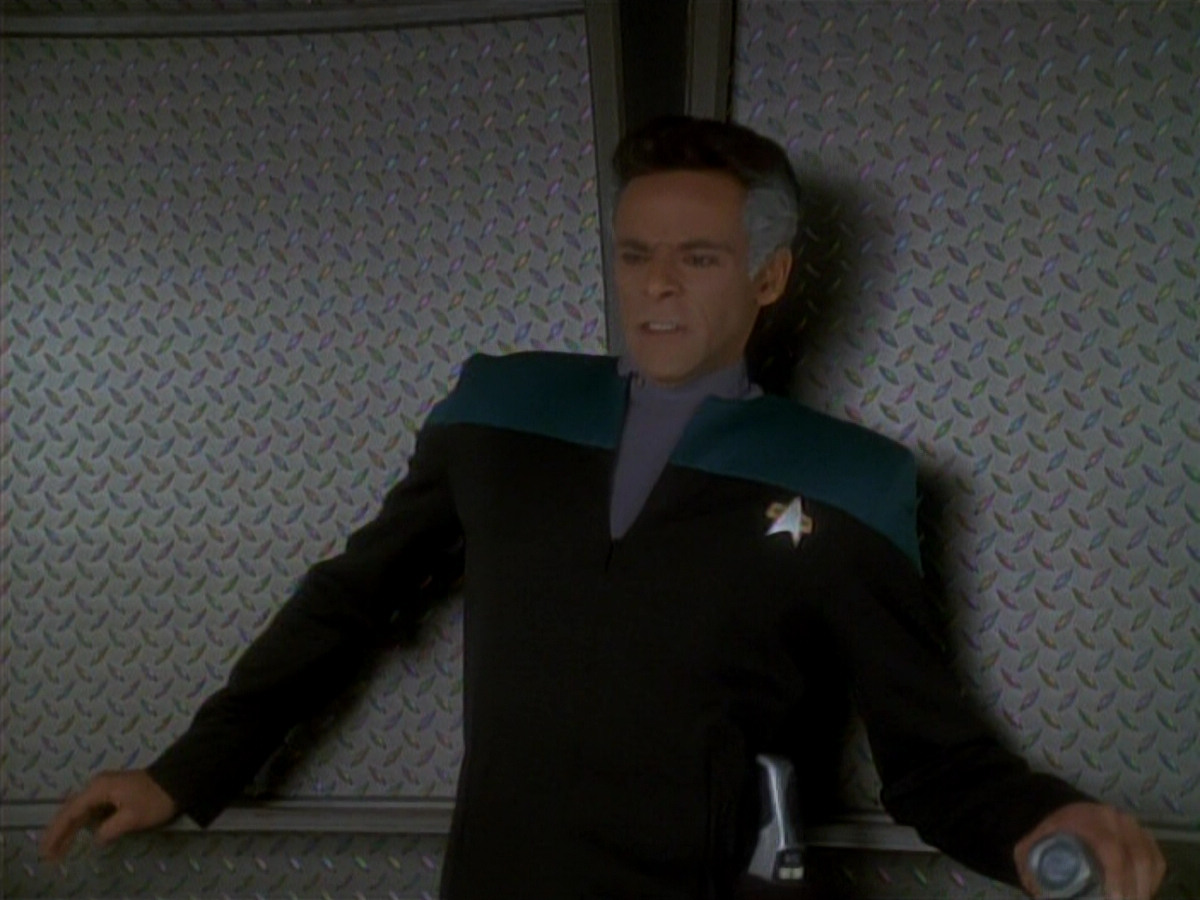 extant_StarTrek_DS9_3x18-DistantVoices_01150.jpg