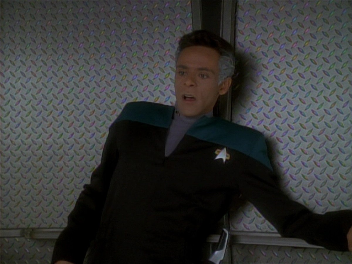 extant_StarTrek_DS9_3x18-DistantVoices_01155.jpg