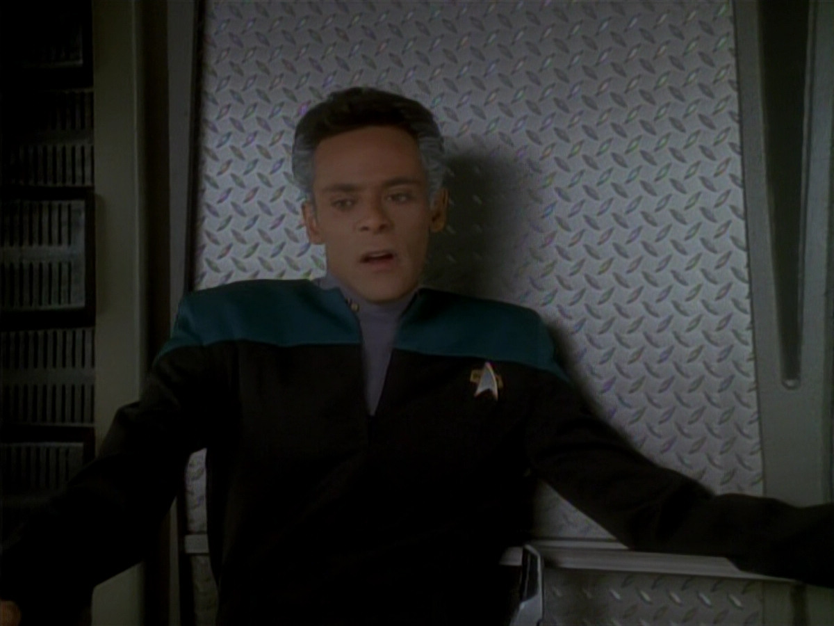 extant_StarTrek_DS9_3x18-DistantVoices_01158.jpg