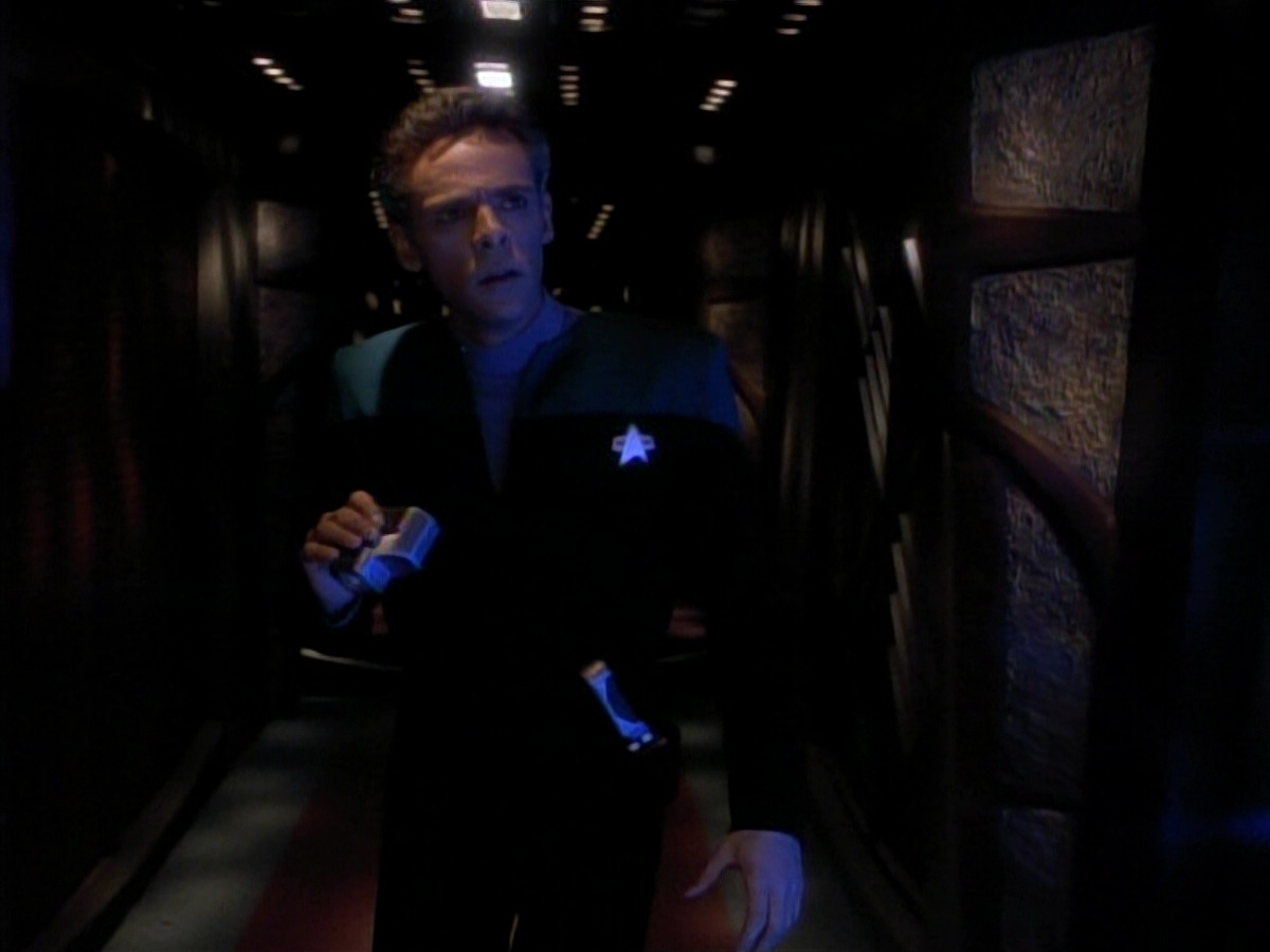 extant_StarTrek_DS9_3x18-DistantVoices_01210.jpg