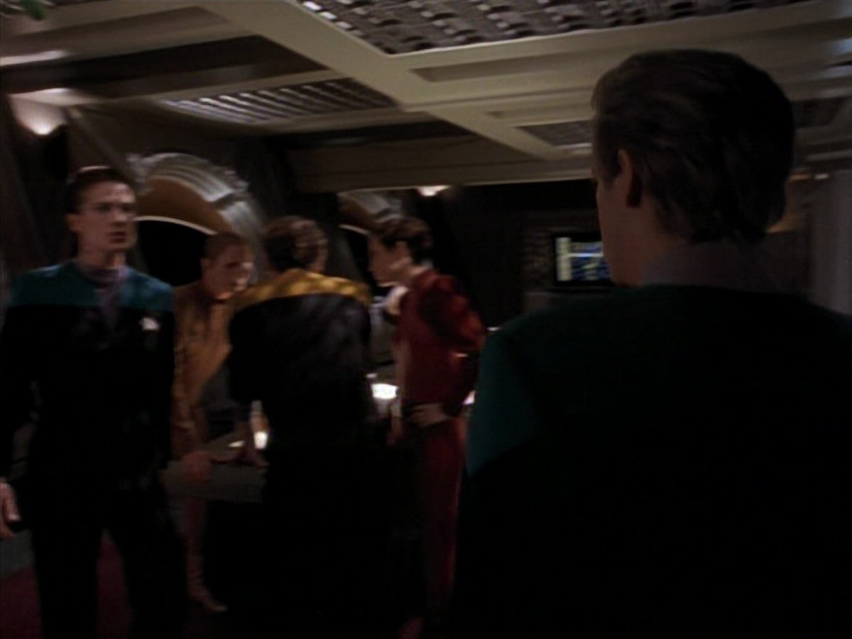 extant_StarTrek_DS9_3x18-DistantVoices_01229.jpg