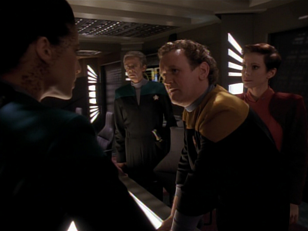 extant_StarTrek_DS9_3x18-DistantVoices_01251.jpg