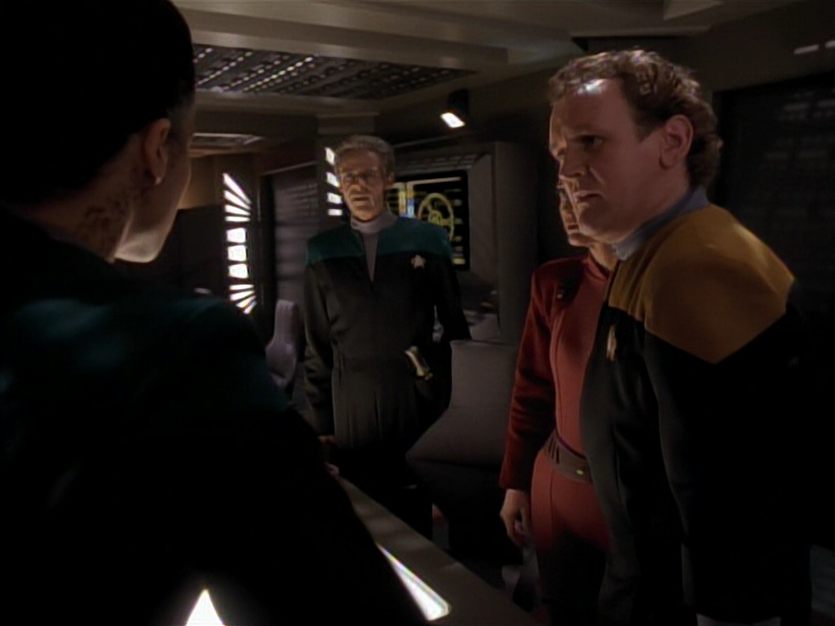 extant_StarTrek_DS9_3x18-DistantVoices_01254.jpg