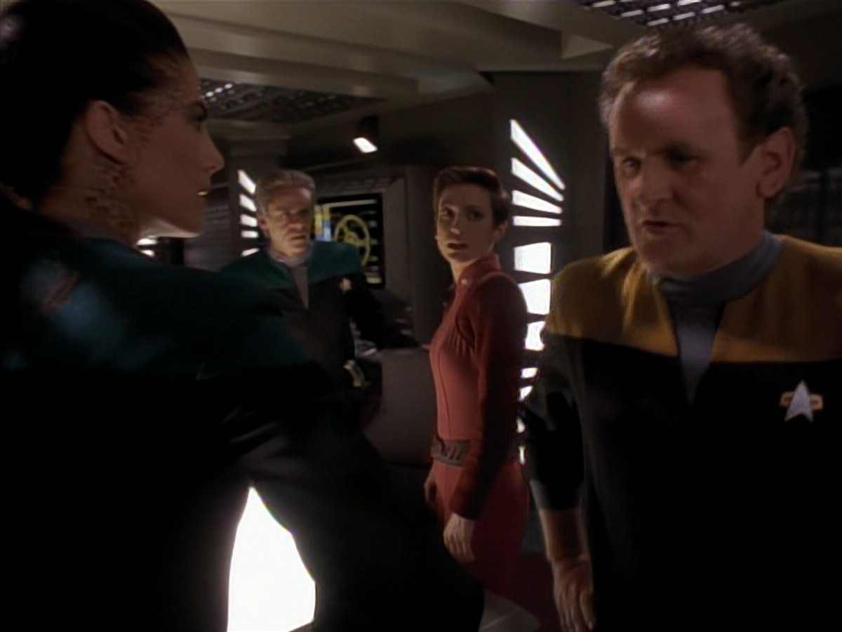 extant_StarTrek_DS9_3x18-DistantVoices_01263.jpg