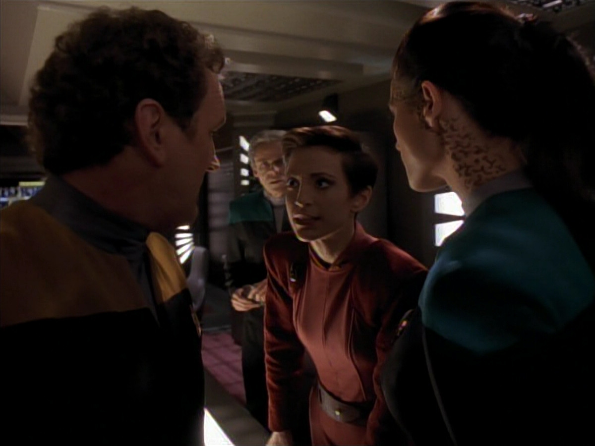 extant_StarTrek_DS9_3x18-DistantVoices_01278.jpg