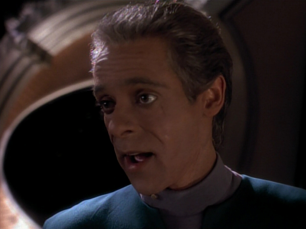 extant_StarTrek_DS9_3x18-DistantVoices_01302.jpg