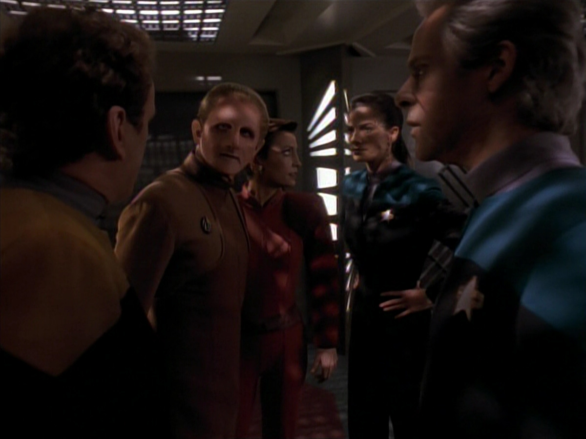 extant_StarTrek_DS9_3x18-DistantVoices_01309.jpg