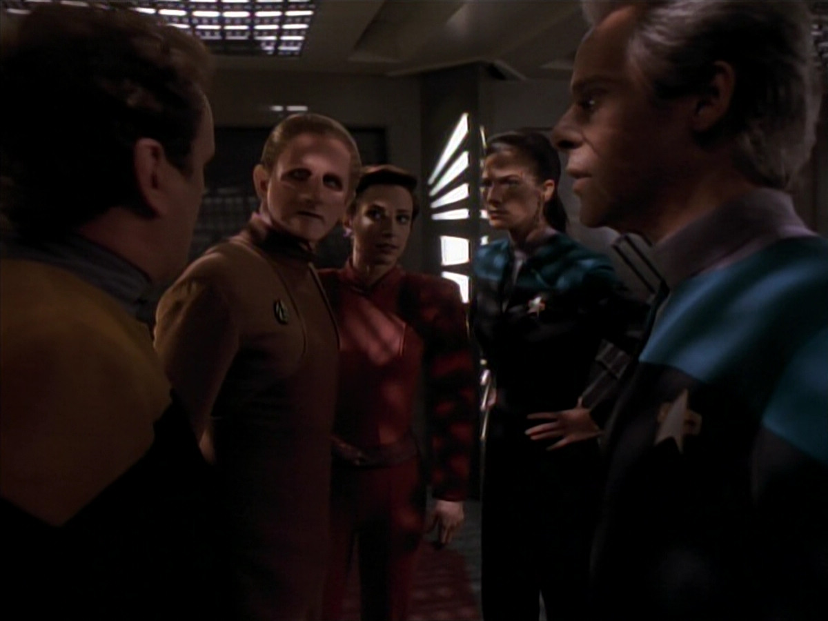 extant_StarTrek_DS9_3x18-DistantVoices_01310.jpg