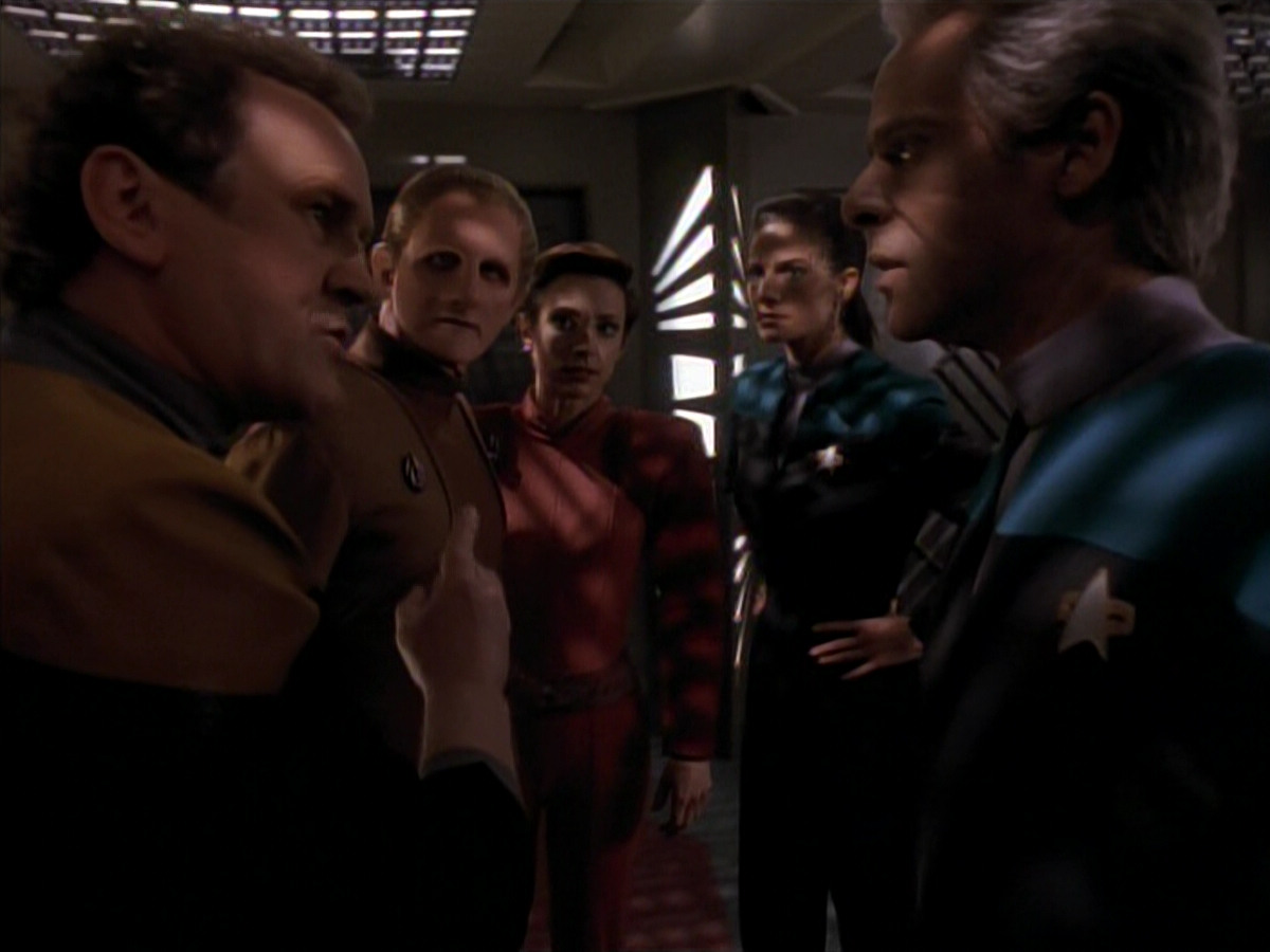 extant_StarTrek_DS9_3x18-DistantVoices_01312.jpg