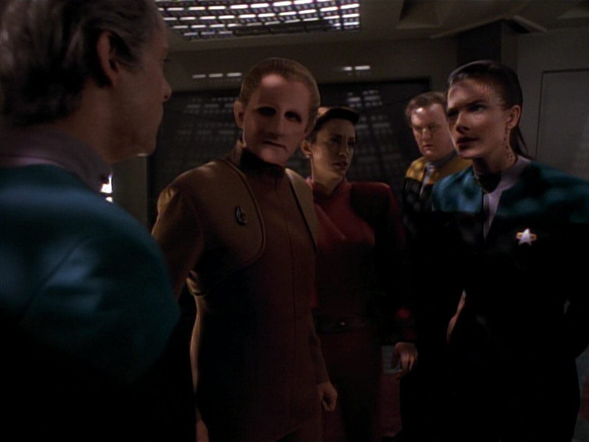 extant_StarTrek_DS9_3x18-DistantVoices_01338.jpg