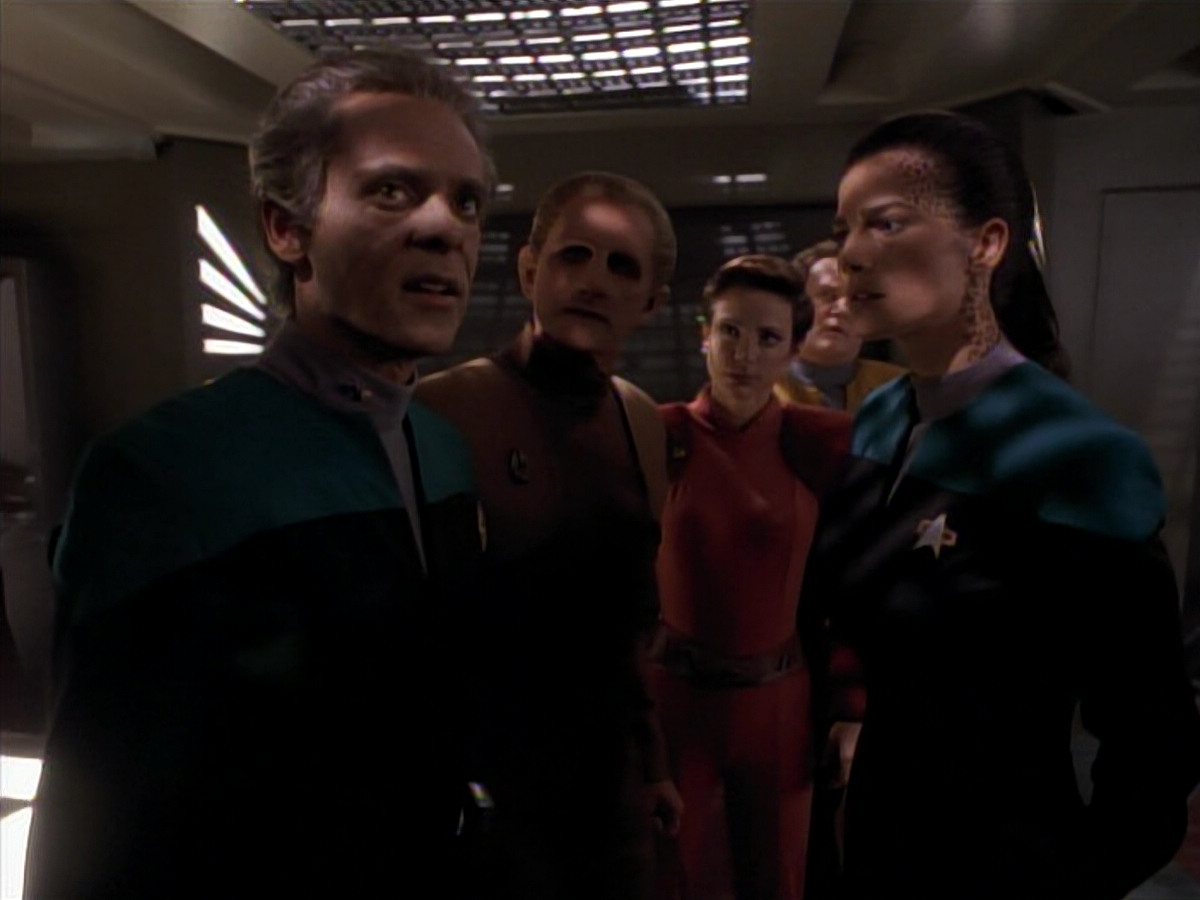extant_StarTrek_DS9_3x18-DistantVoices_01346.jpg