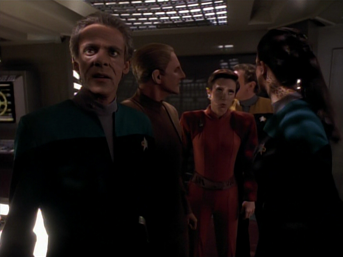extant_StarTrek_DS9_3x18-DistantVoices_01348.jpg
