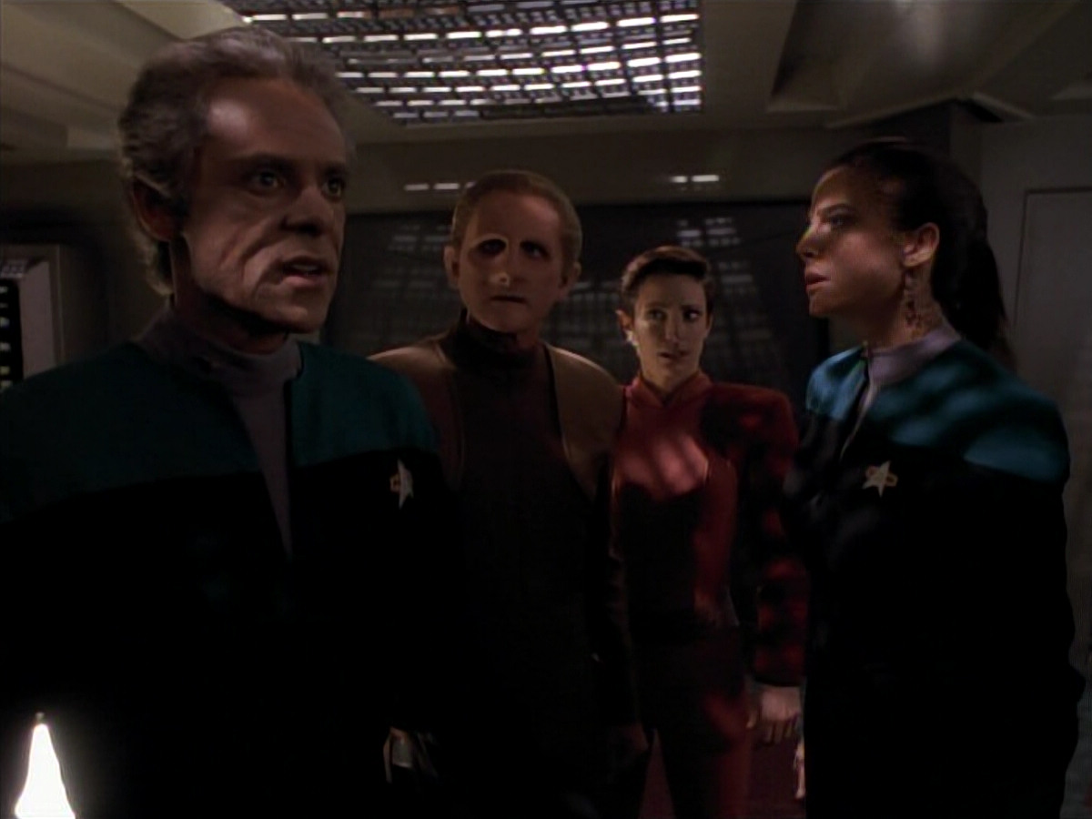extant_StarTrek_DS9_3x18-DistantVoices_01358.jpg