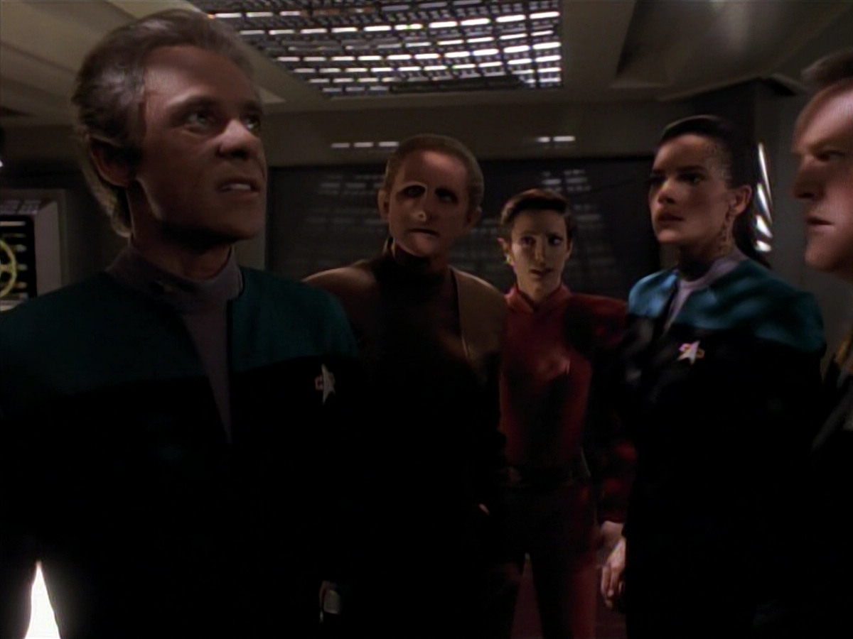 extant_StarTrek_DS9_3x18-DistantVoices_01361.jpg