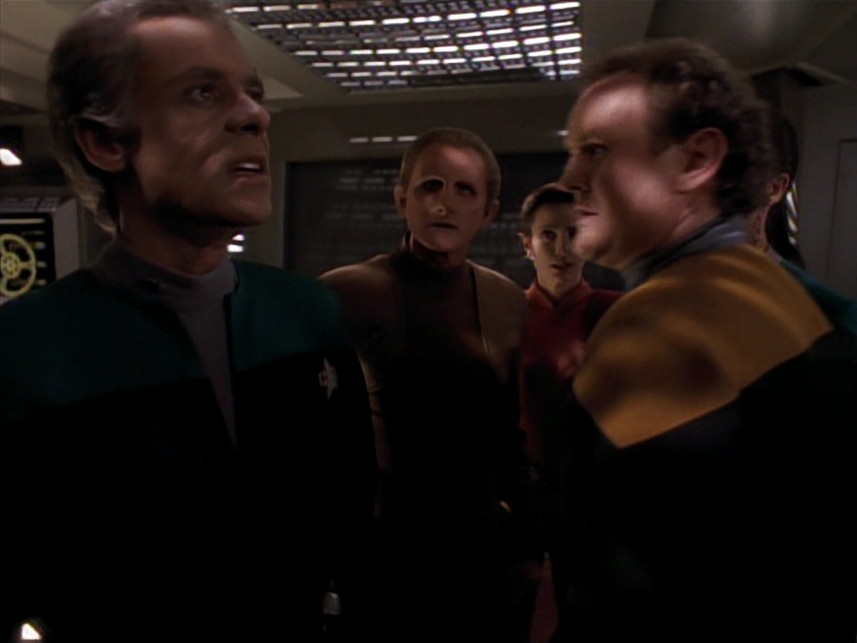 extant_StarTrek_DS9_3x18-DistantVoices_01362.jpg