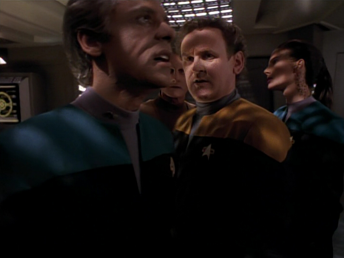 extant_StarTrek_DS9_3x18-DistantVoices_01363.jpg