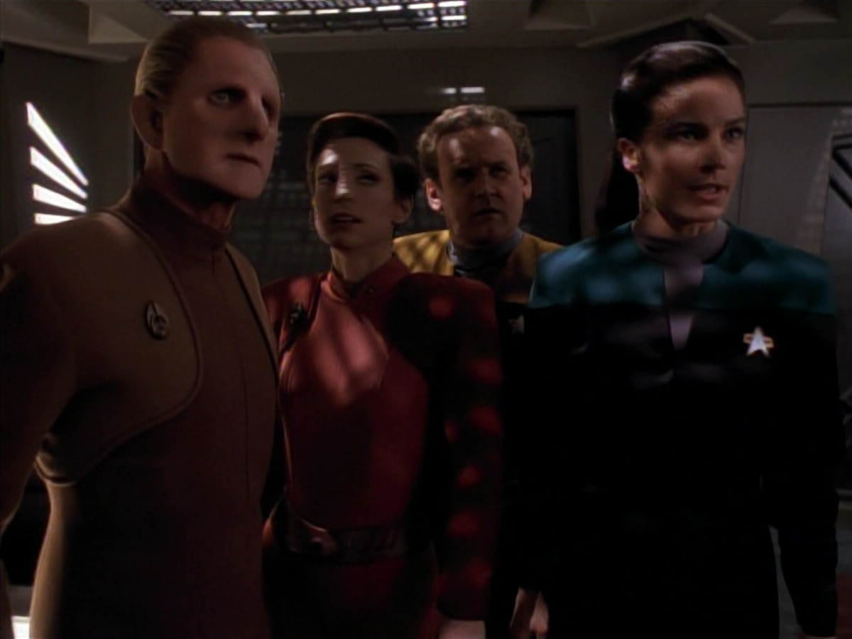 extant_StarTrek_DS9_3x18-DistantVoices_01405.jpg