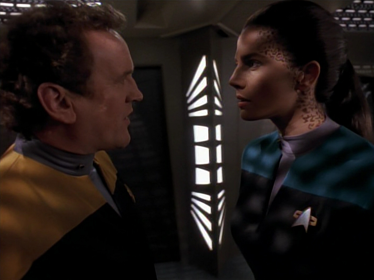 extant_StarTrek_DS9_3x18-DistantVoices_01417.jpg
