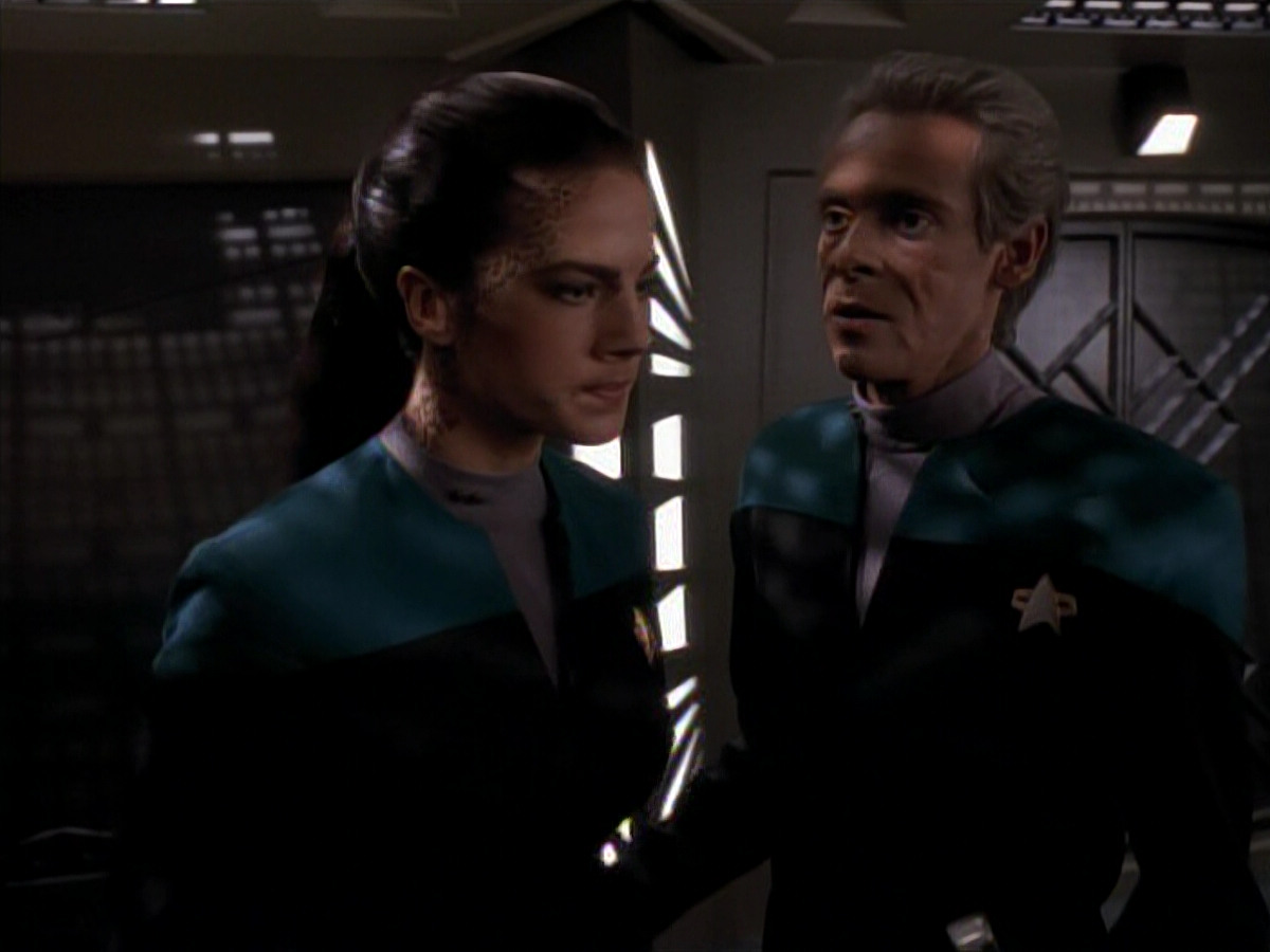 extant_StarTrek_DS9_3x18-DistantVoices_01437.jpg