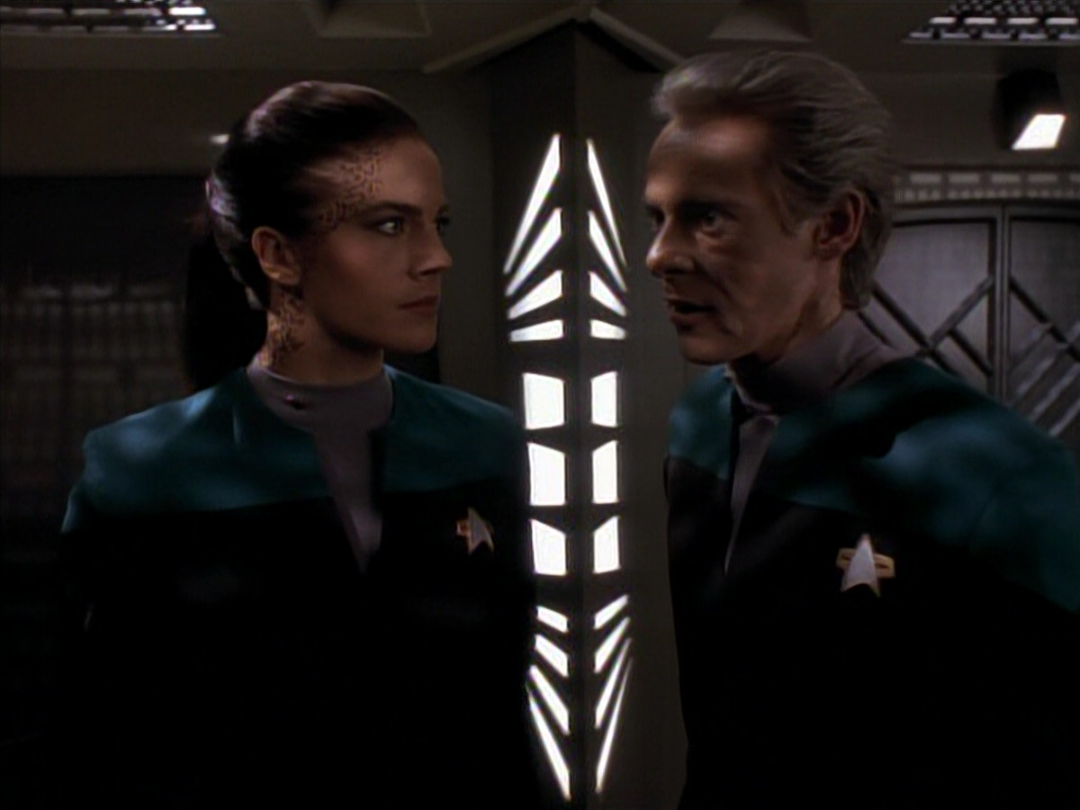 extant_StarTrek_DS9_3x18-DistantVoices_01440.jpg