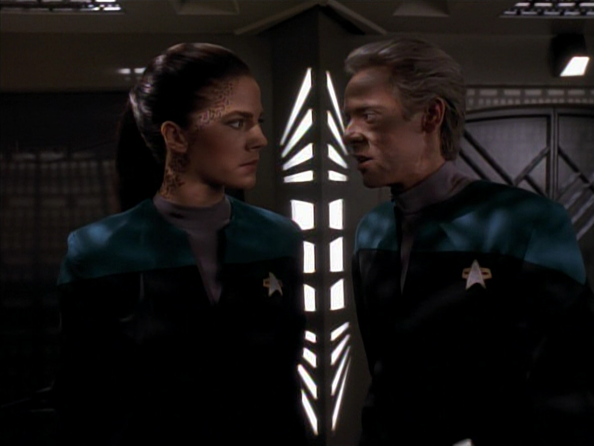 extant_StarTrek_DS9_3x18-DistantVoices_01444.jpg