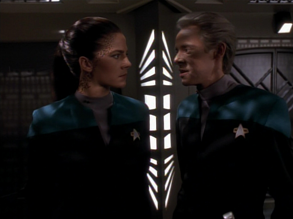 extant_StarTrek_DS9_3x18-DistantVoices_01446.jpg