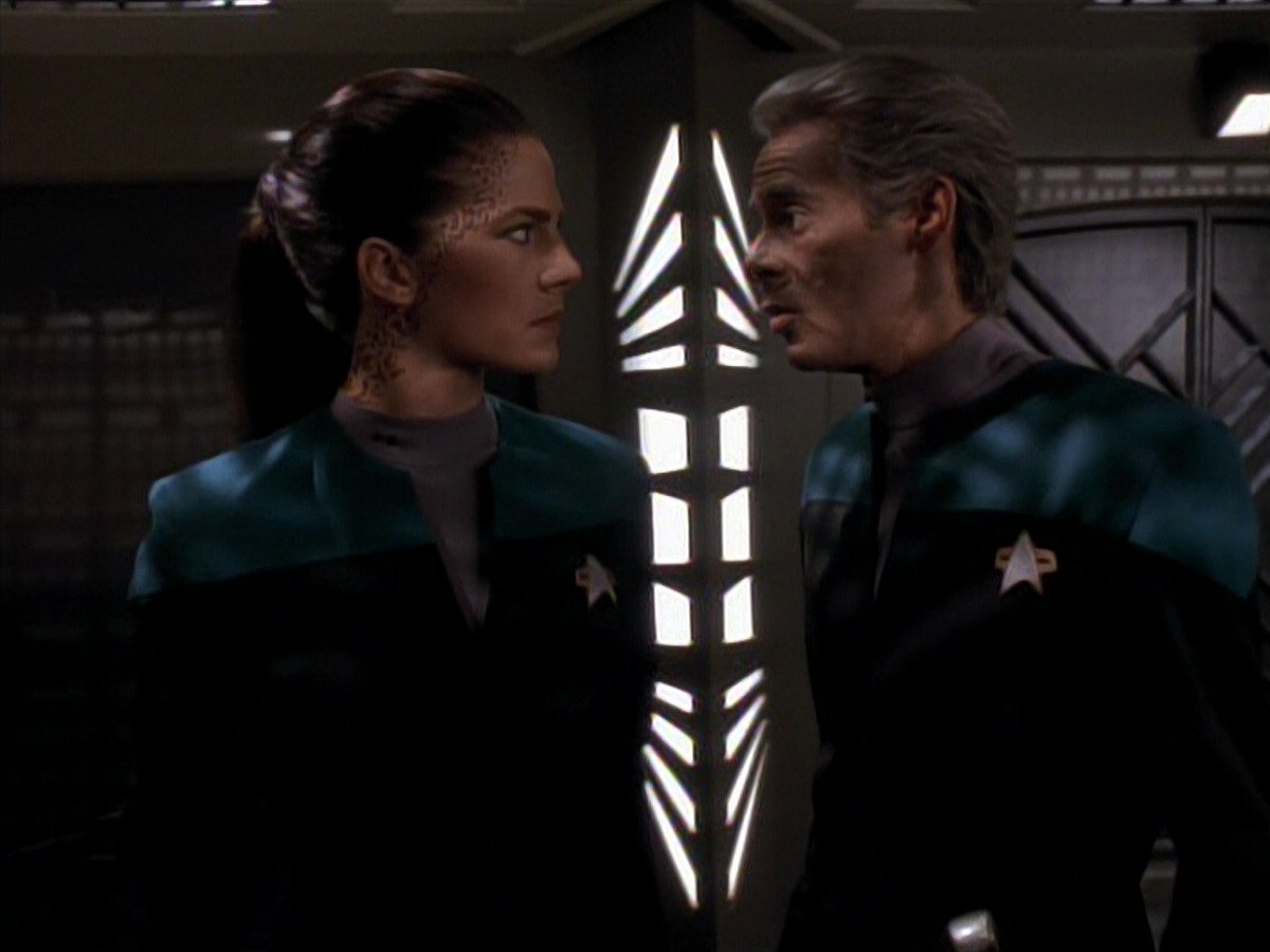 extant_StarTrek_DS9_3x18-DistantVoices_01447.jpg