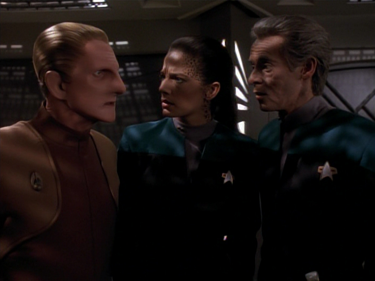 extant_StarTrek_DS9_3x18-DistantVoices_01452.jpg