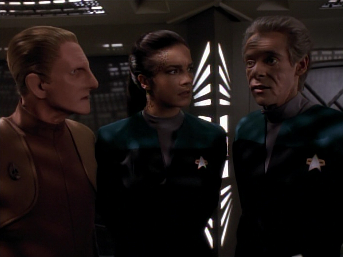 extant_StarTrek_DS9_3x18-DistantVoices_01458.jpg